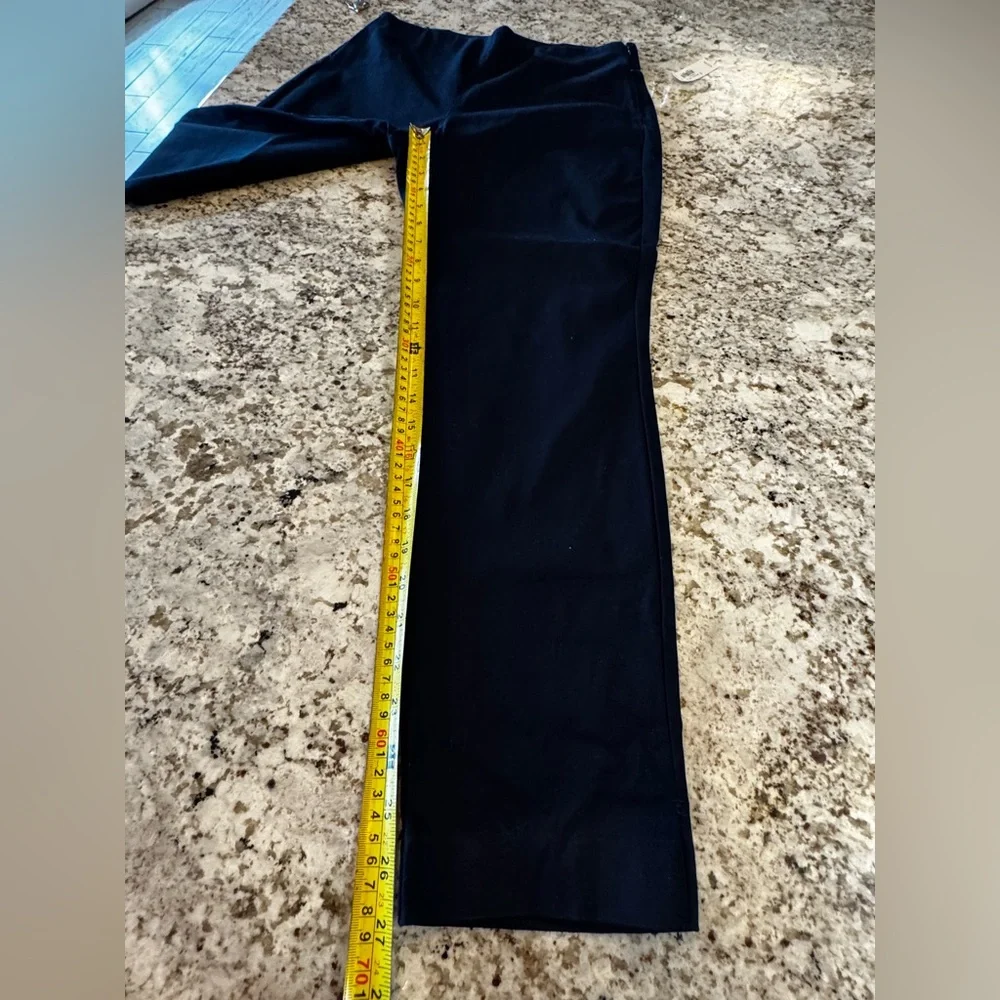 Old Navy Women's Dark‎ Blue Straight Leg Jeans